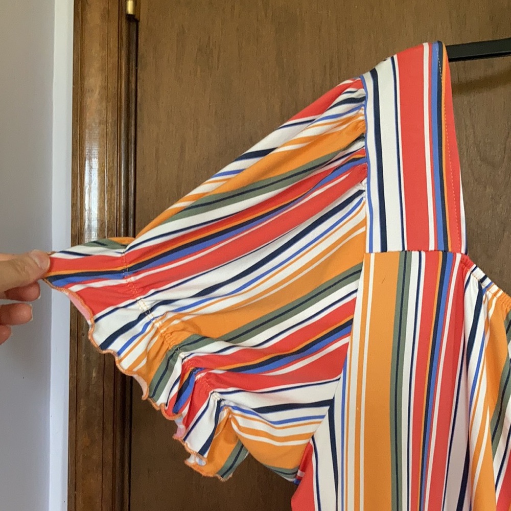 Absolutely Famous striped top smock front neckline detail soft 2X - Picture 11 of 16